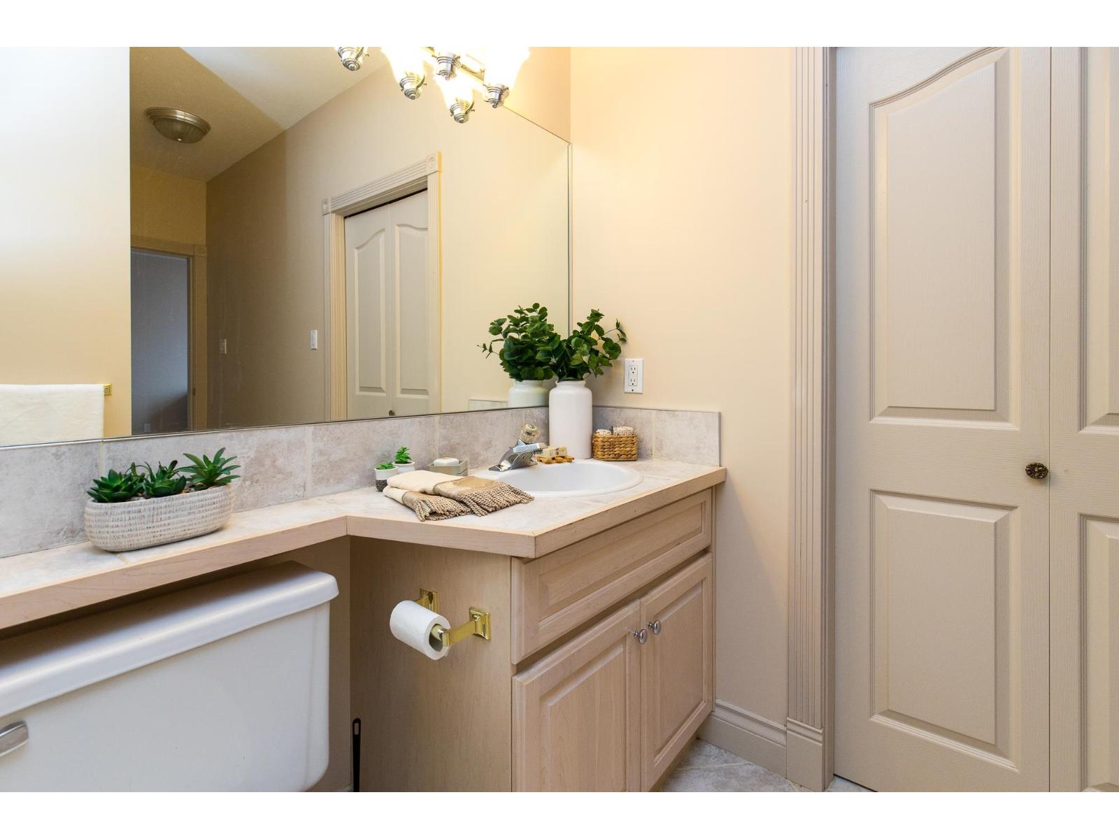 2780 St Moritz Way Property Photo 23