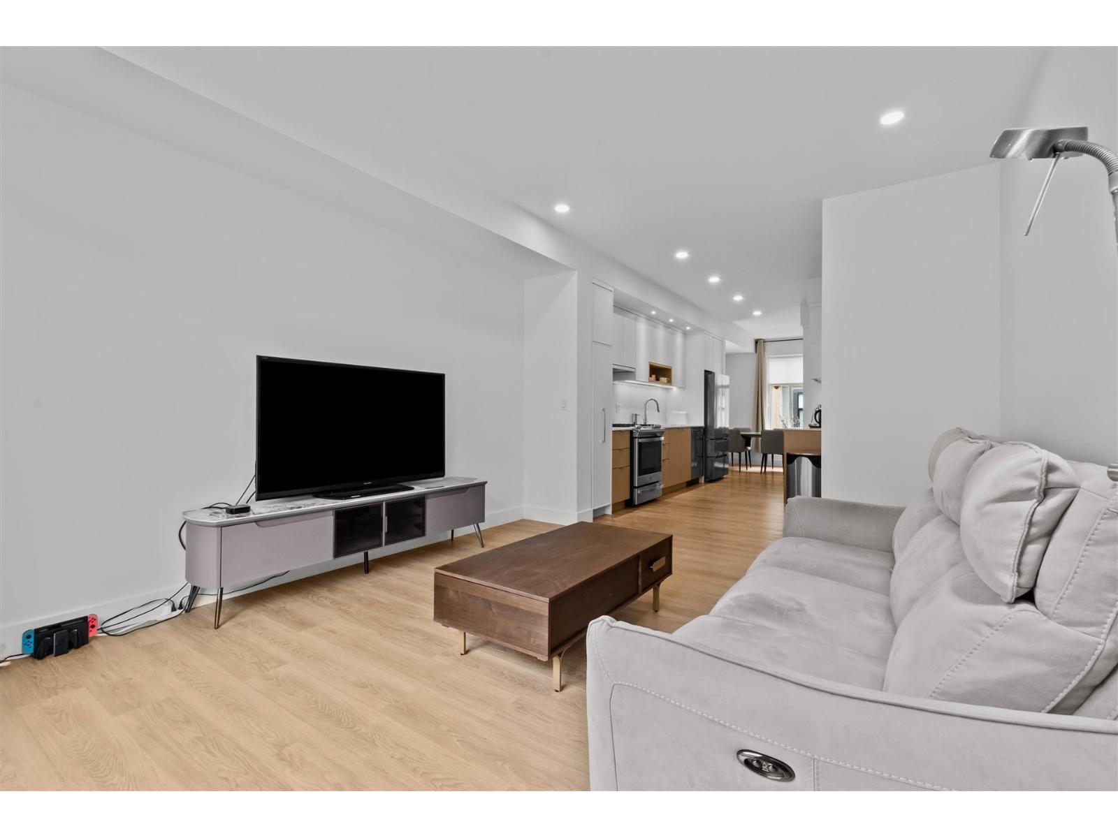 2350 165 #31 Property Photo 4