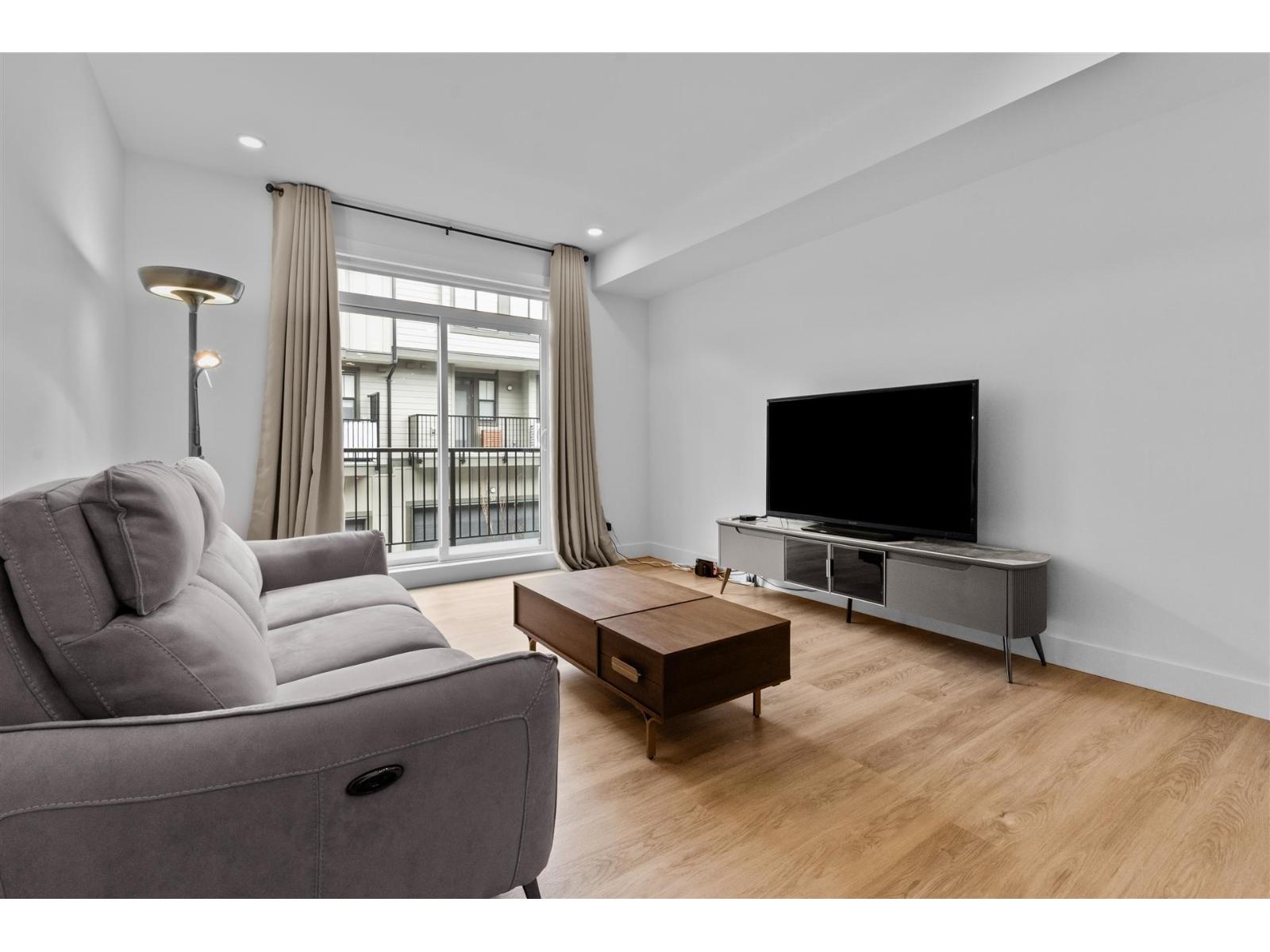 2350 165 #31 Property Photo 6