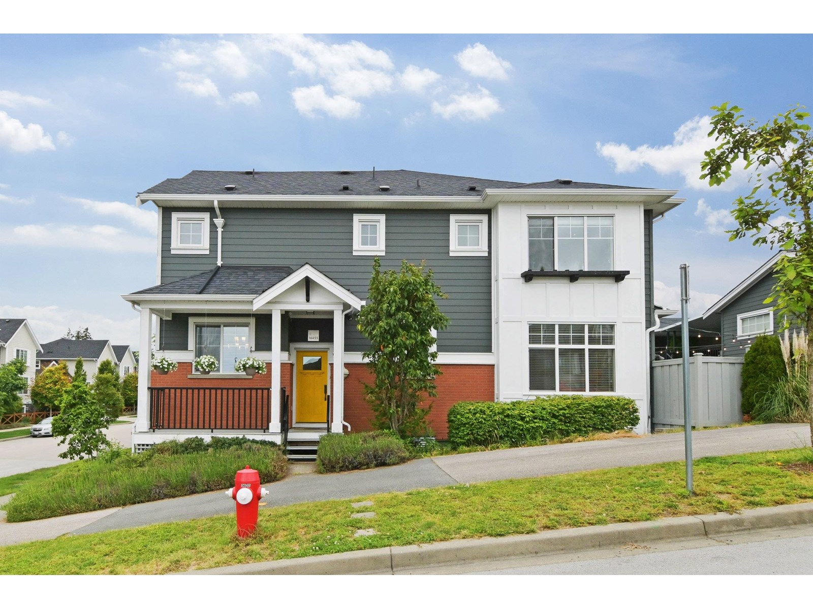 16455 22 AVENUE Property Photo 1