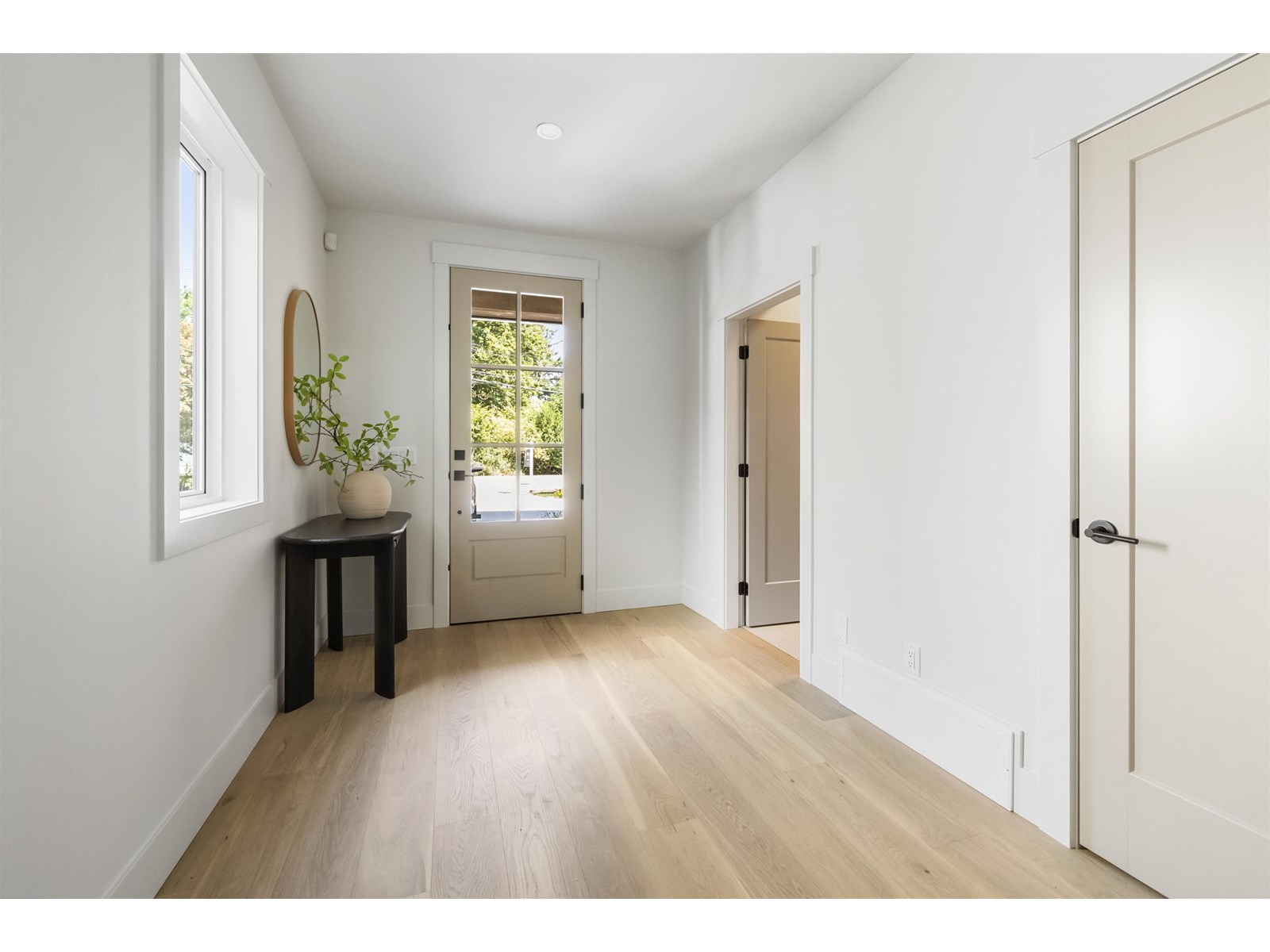 23128 96 Avenue Property Photo 4