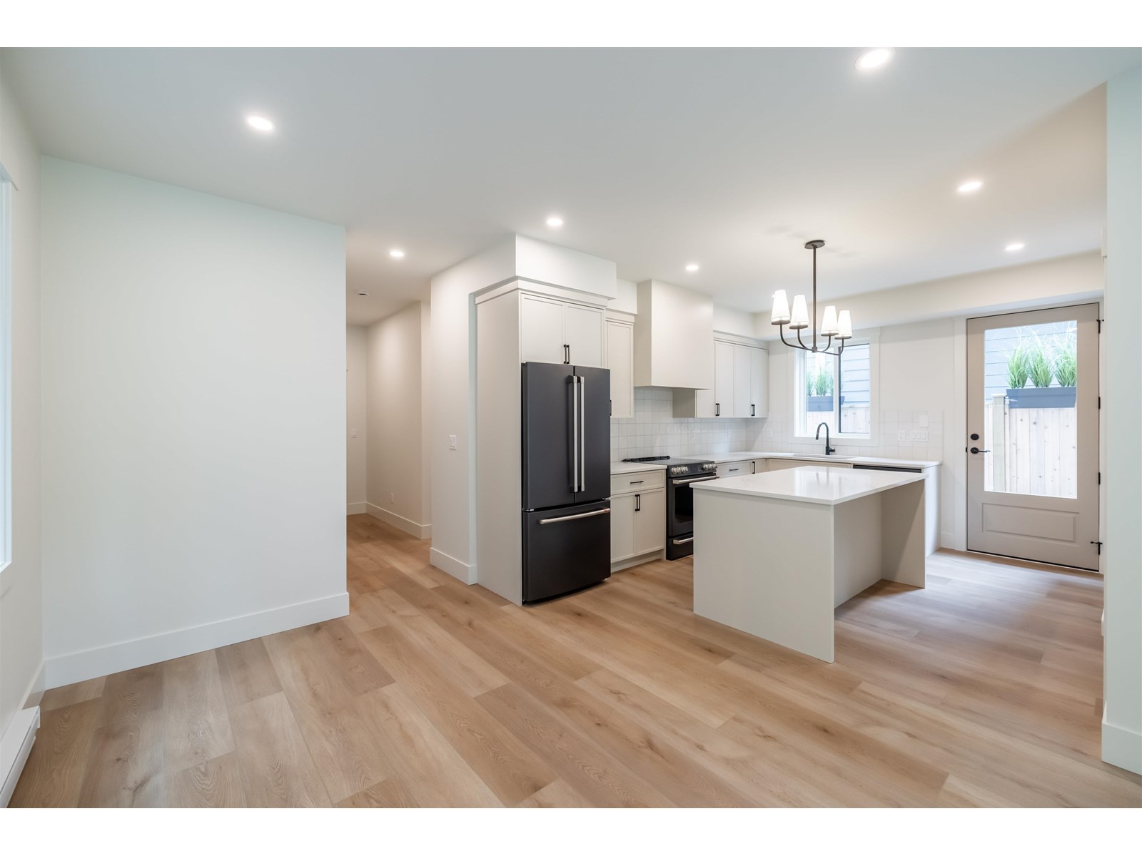 23128 96 Avenue Property Photo 31