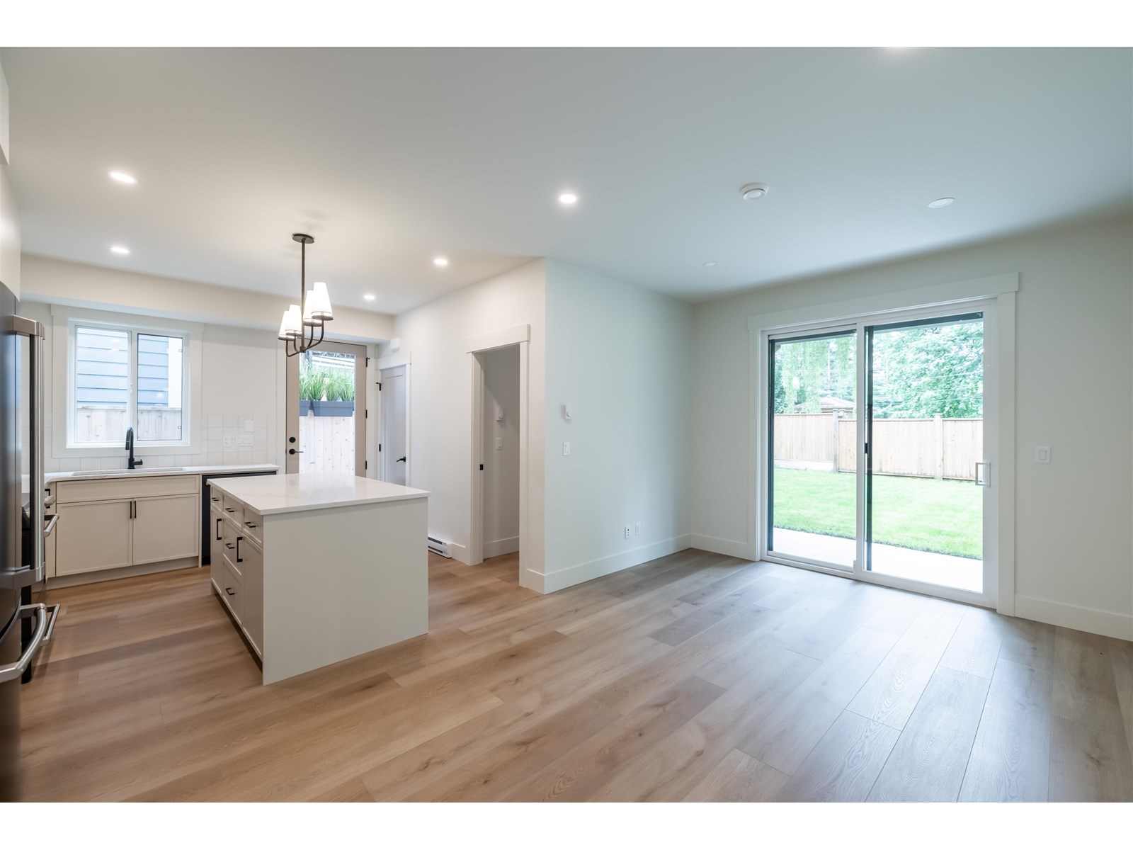 23128 96 Avenue Property Photo 35