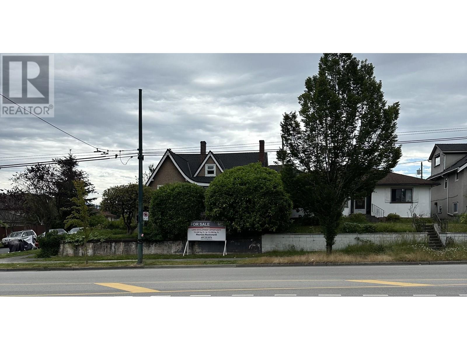 1606 NANAIMO STREET Property Photo 1