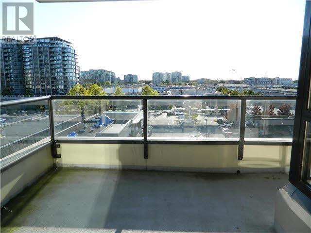 608 8120 Lansdowne Road Property Photo 11