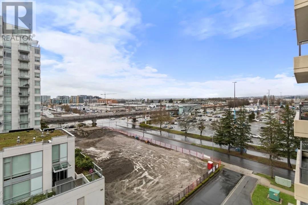 608 8120 Lansdowne Road Property Photo 13