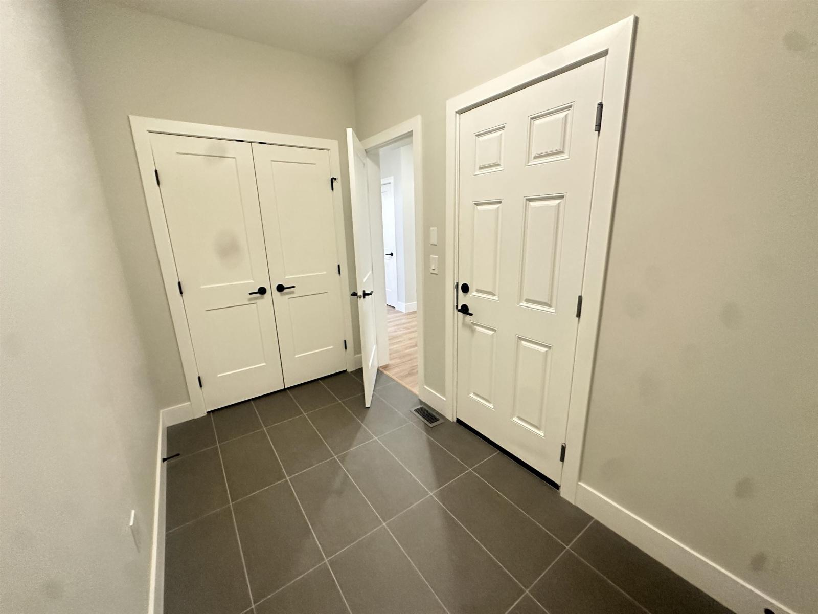 1973 Sparrow Hawk Place, Mt Woodside Property Photo 8