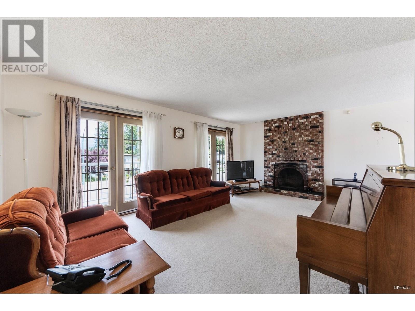 1632 Como Lake Avenue Property Photo 7