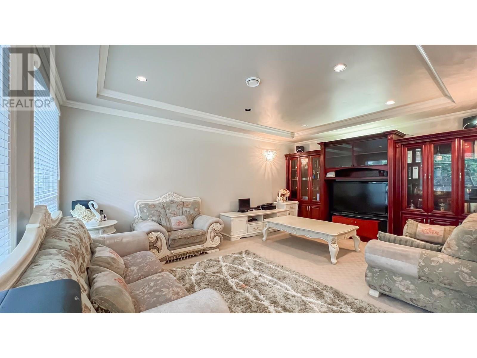 6571 Chatsworth Road Property Photo 7