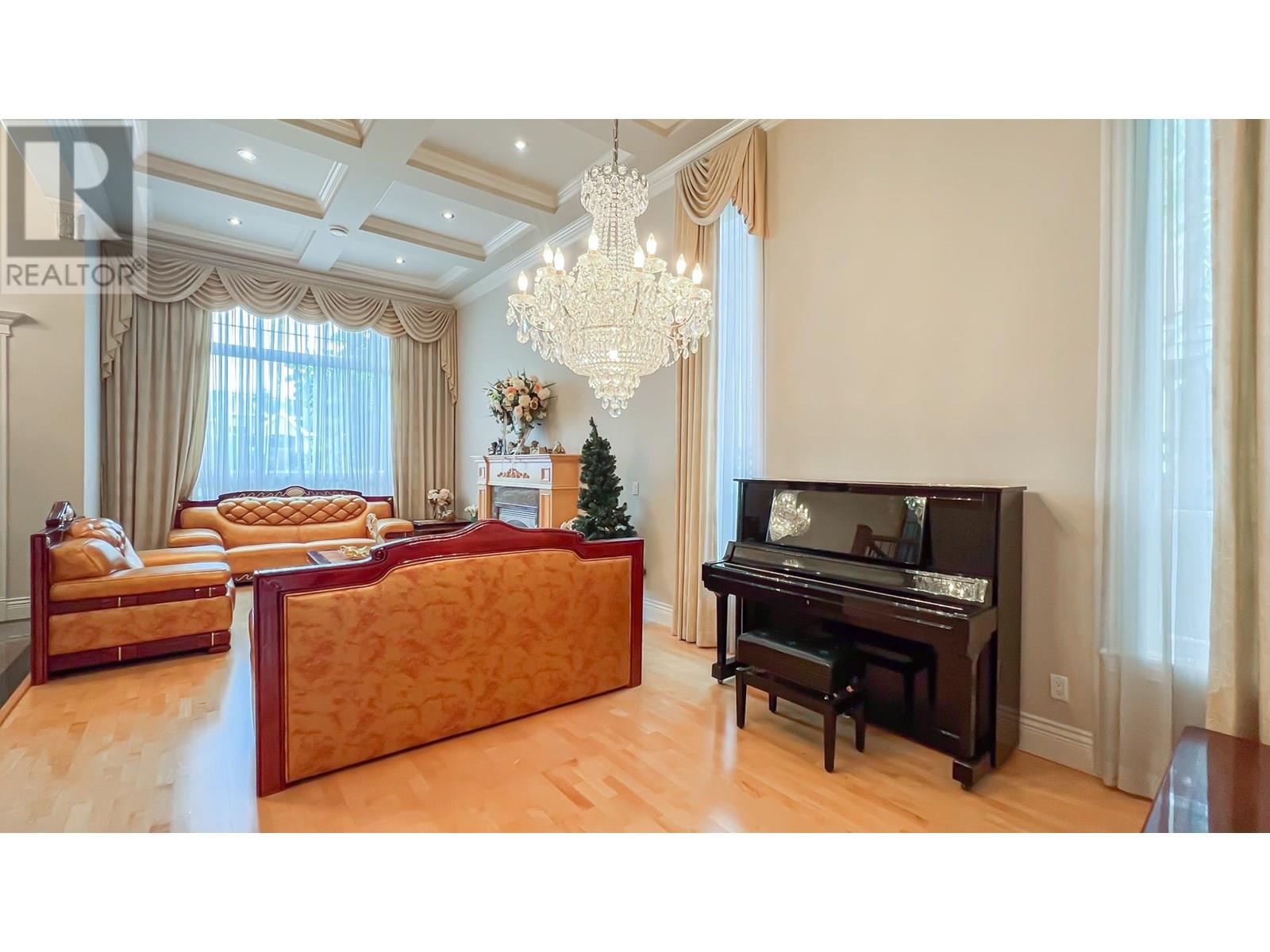 6571 Chatsworth Road Property Photo 8