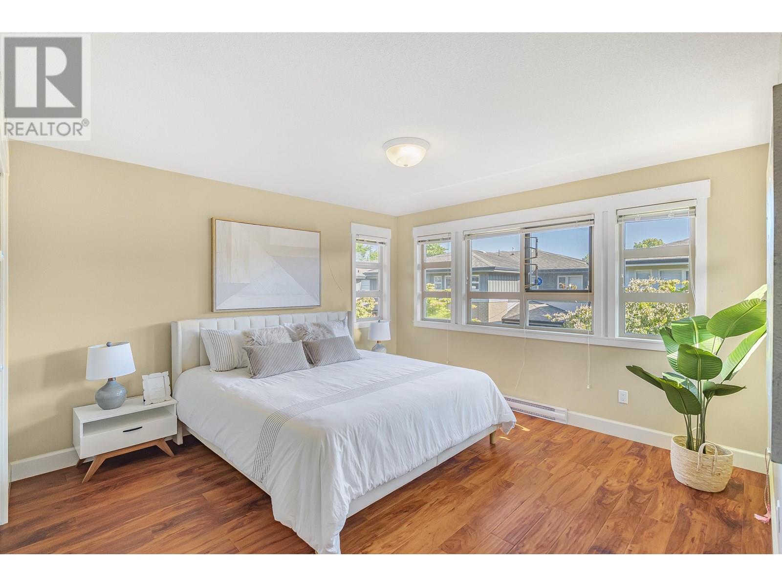 6300 Birch Street #71 Property Photo 11