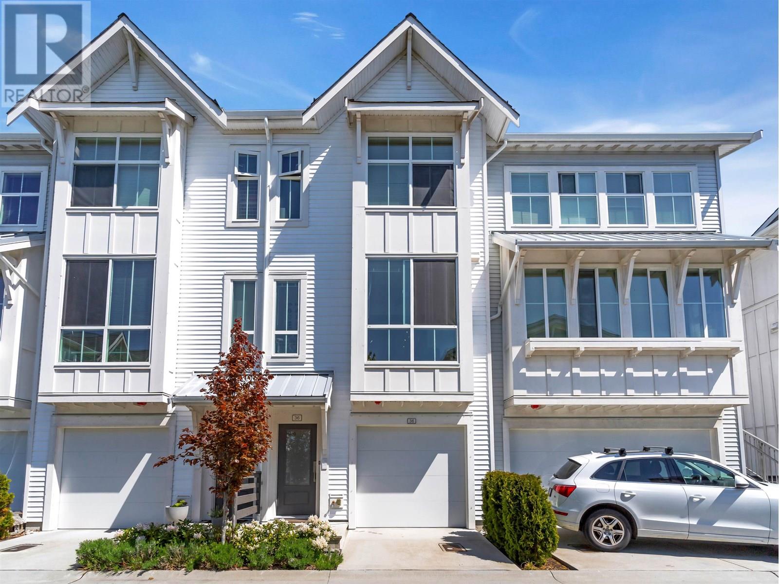 36 4716 Orca Way Property Photo 1