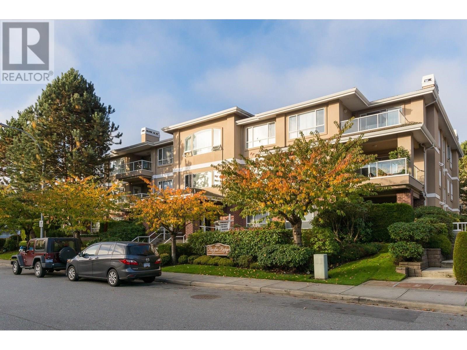 106 1131 55 STREET Property Photo 1
