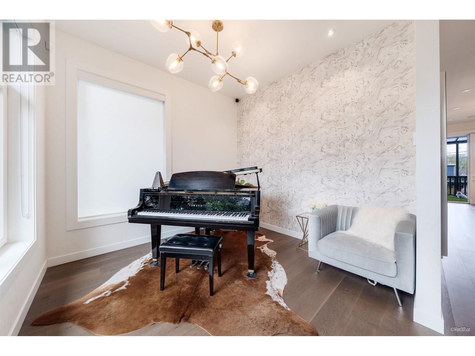 3781 West 24th Avenue Property Photo 8