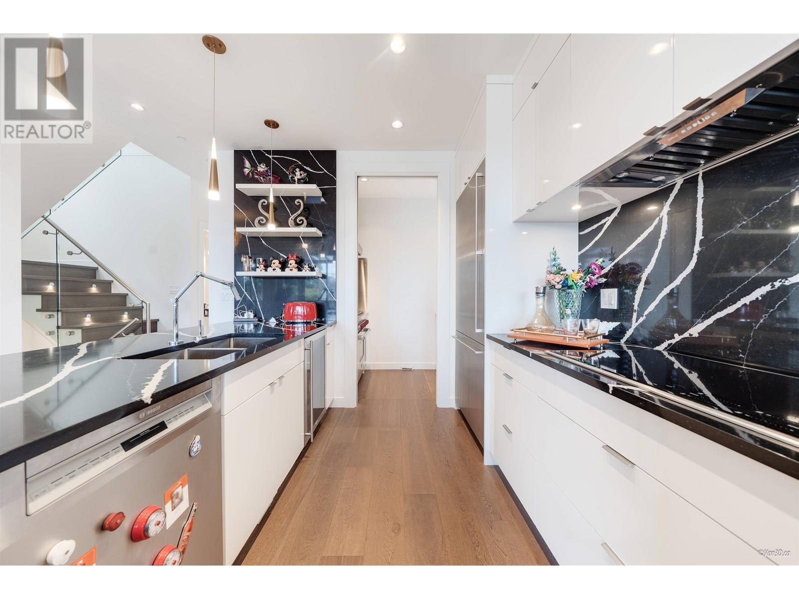 3781 West 24th Avenue Property Photo 18