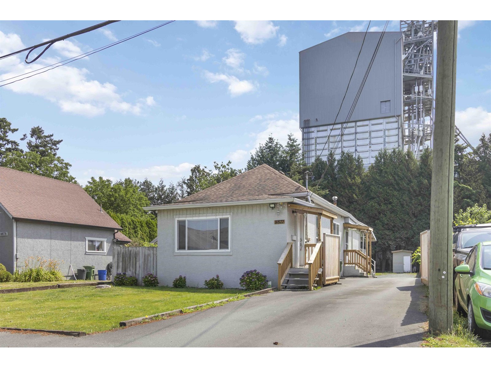 8872 Elm Drive, Chilliwack Proper South Property Photo 2