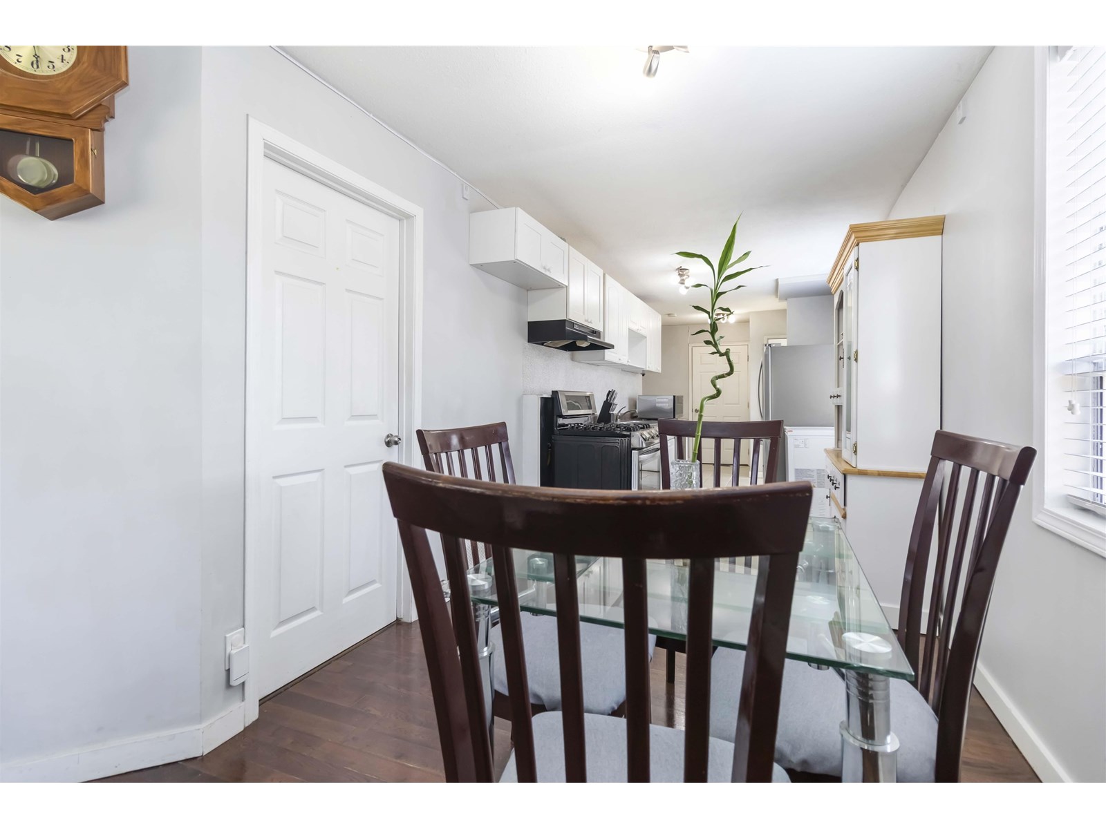 8872 Elm Drive, Chilliwack Proper South Property Photo 8