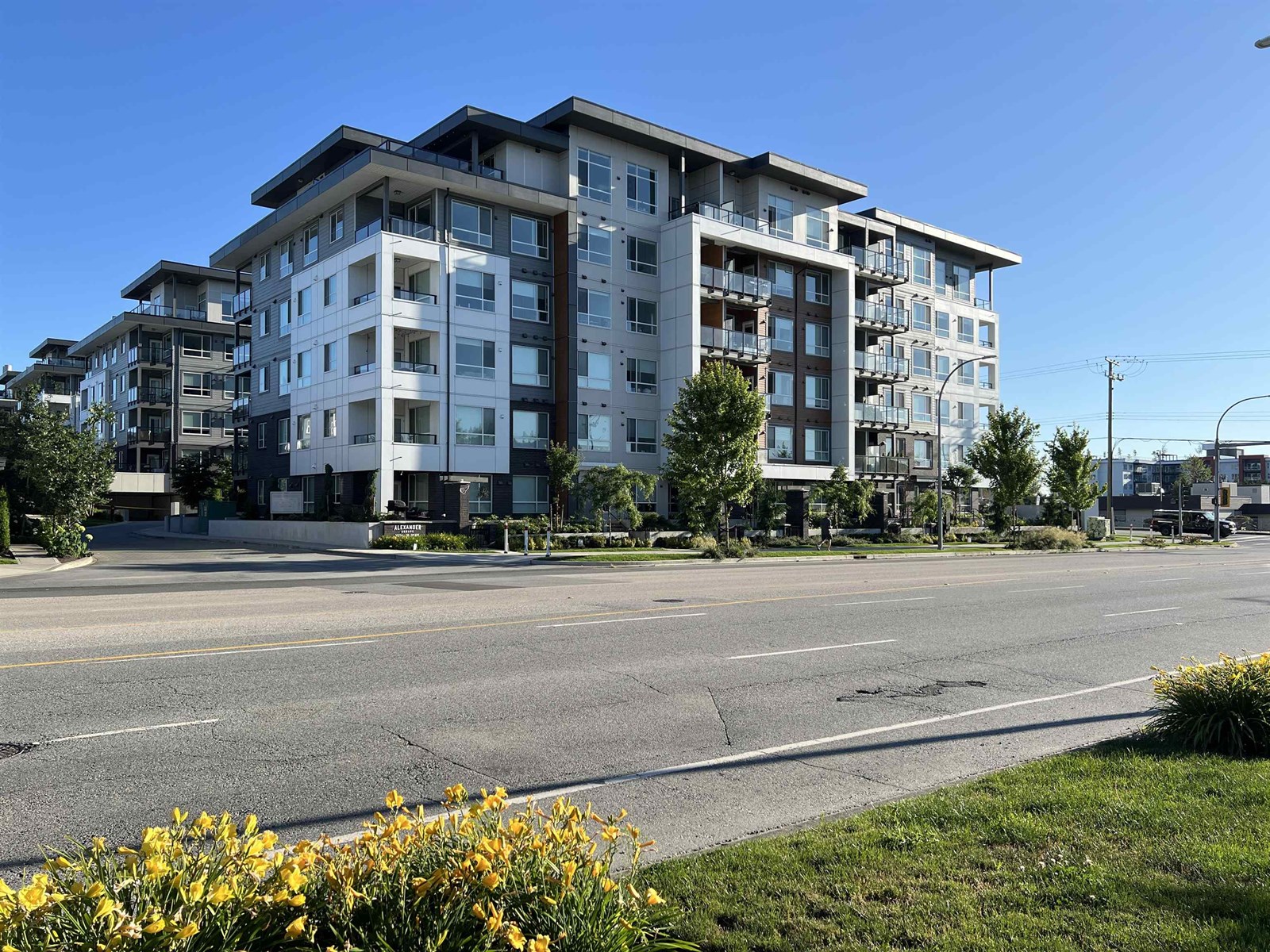 B225 20834 80 Avenue Property Photo 21
