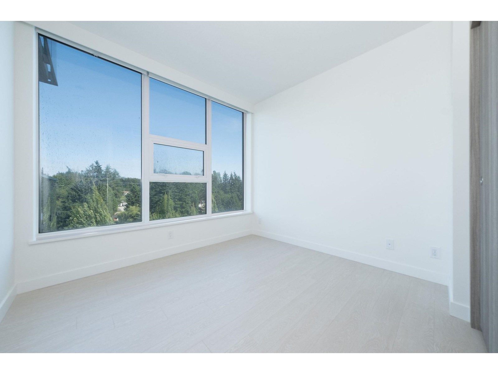 1104 13778 100 Avenue Property Photo 13