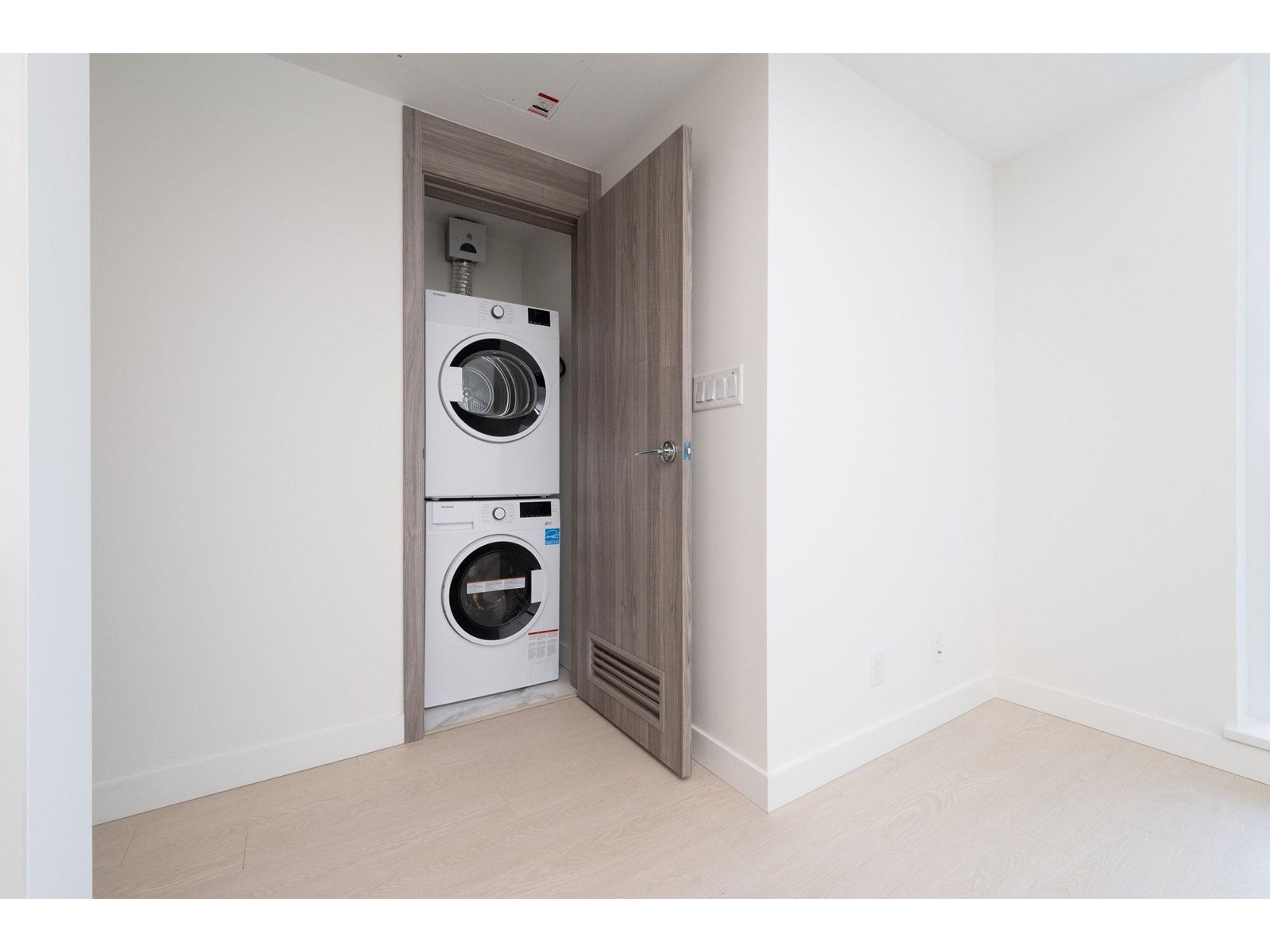 1104 13778 100 Avenue Property Photo 15