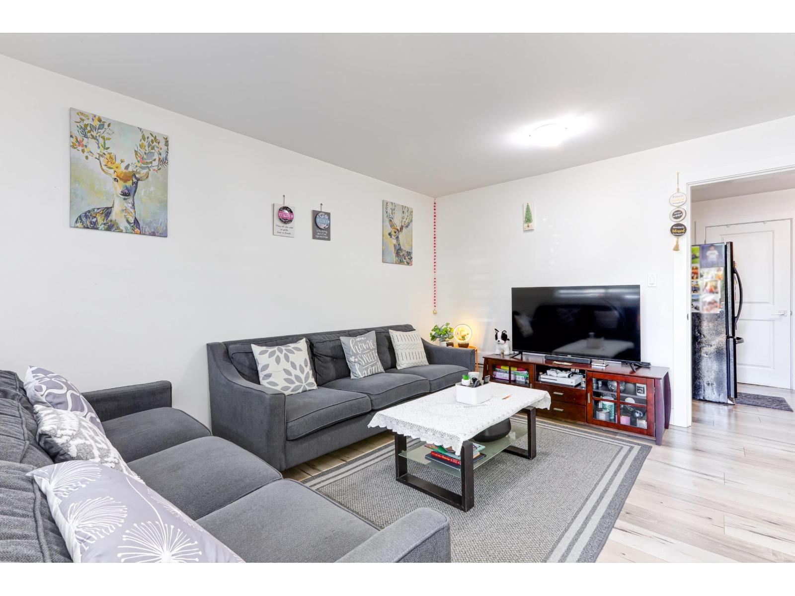 15720 Aster Property Photo 6