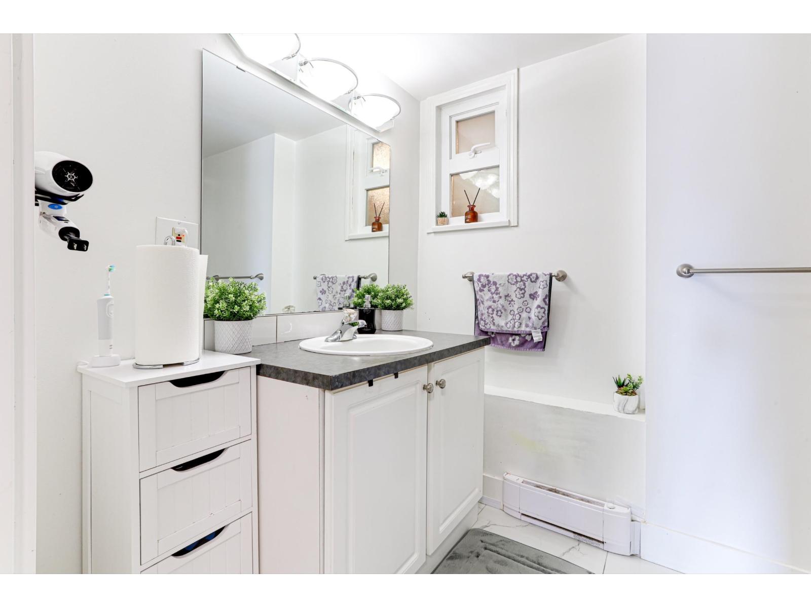 15720 Aster Property Photo 7