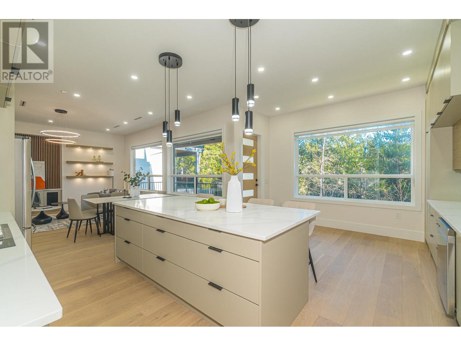 1409 Pipeline Place Property Photo 13