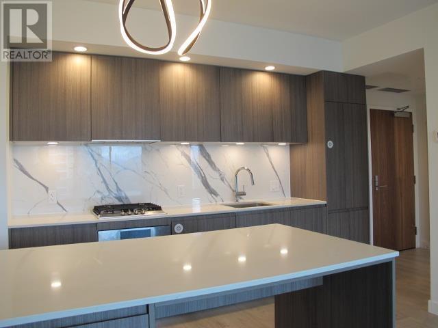 2210 6463 SILVER AVENUE Property Photo 1