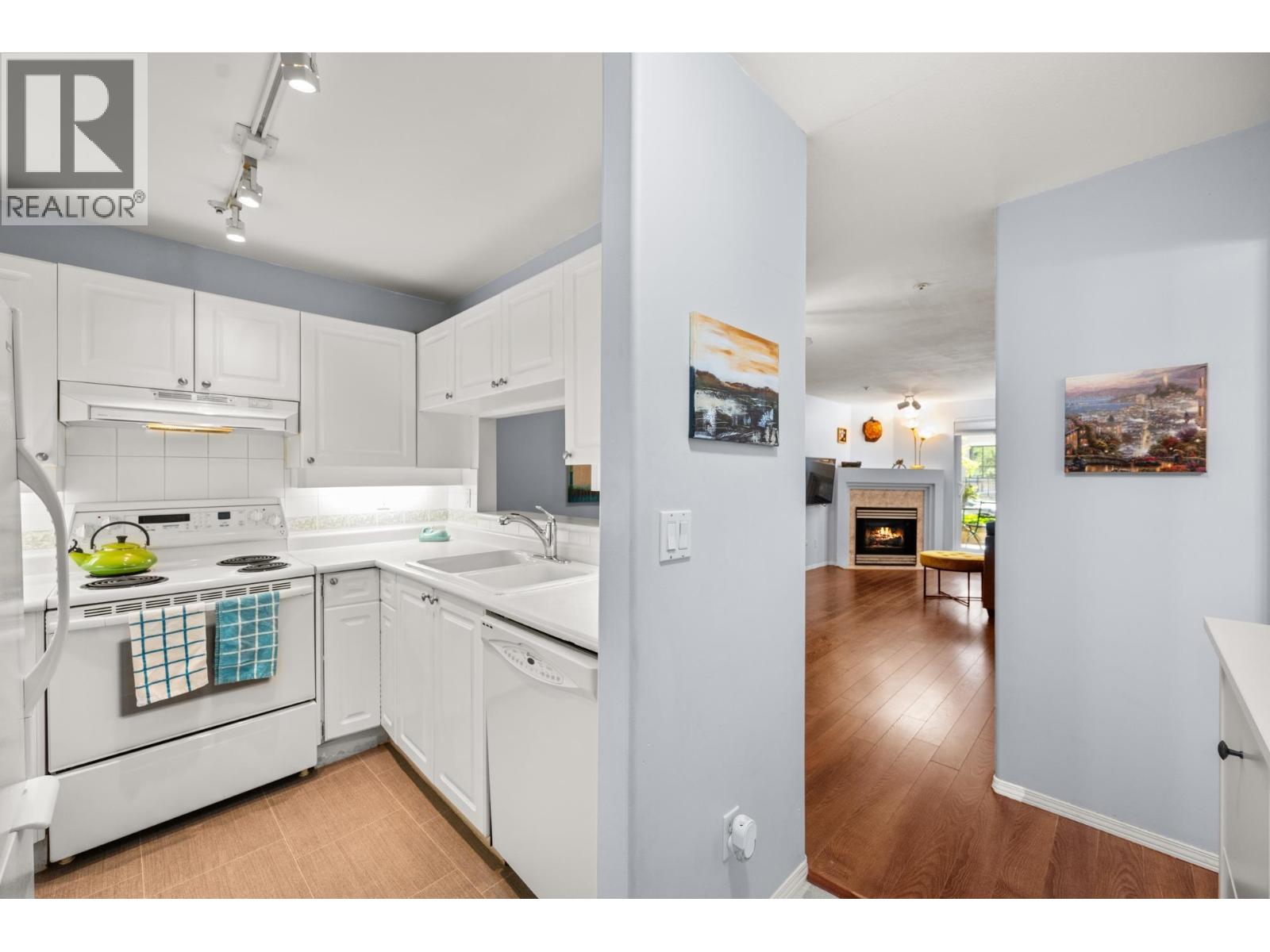 103 2231 Welcher Avenue Property Photo 1