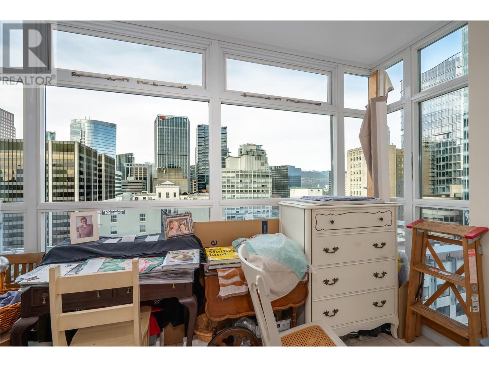 1604 438 Seymour Street Property Photo 11