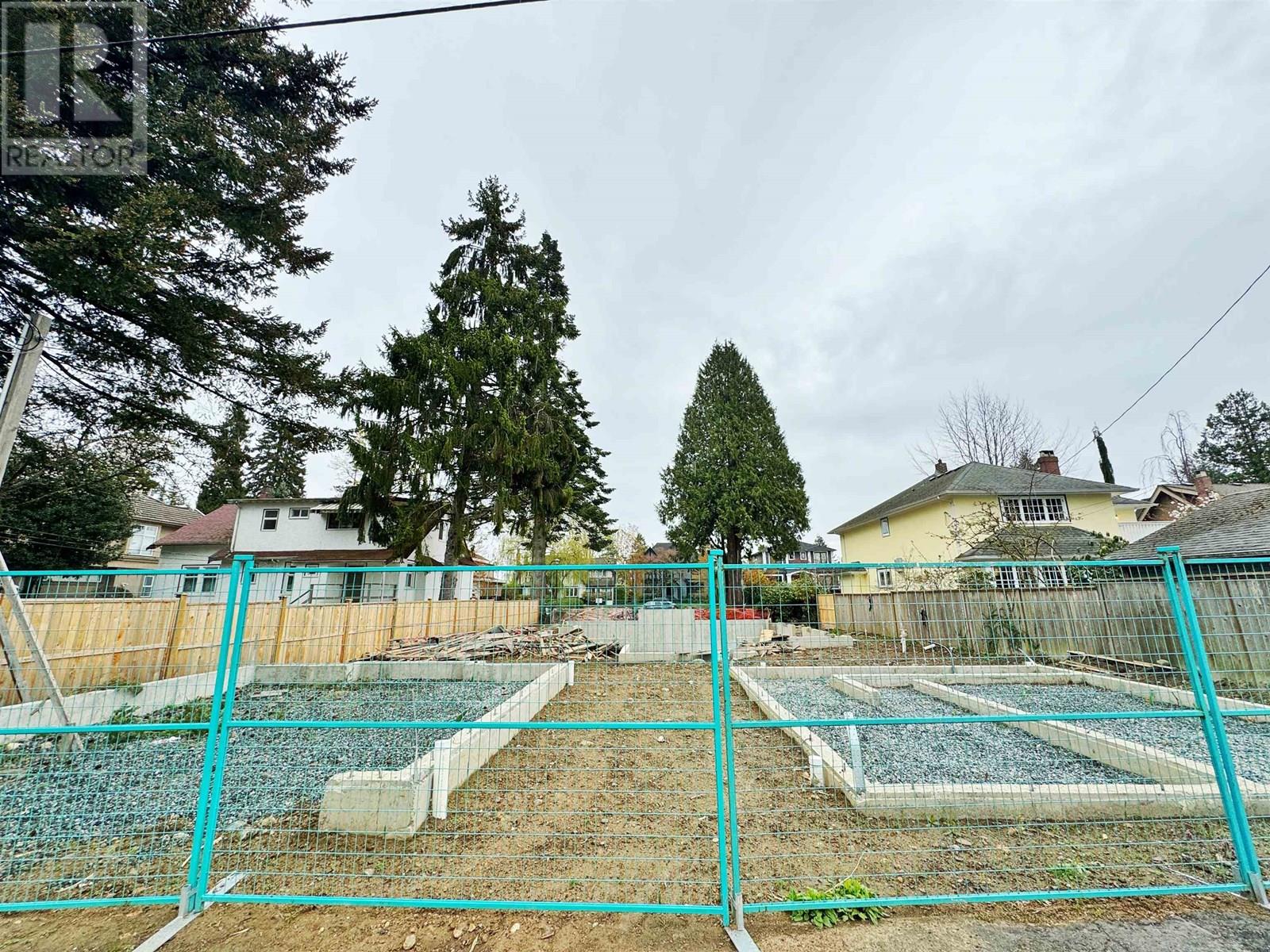 5769 HUDSON STREET Property Photo 1