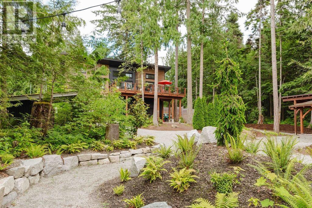 6290 SECHELT INLET ROAD Property Photo 1