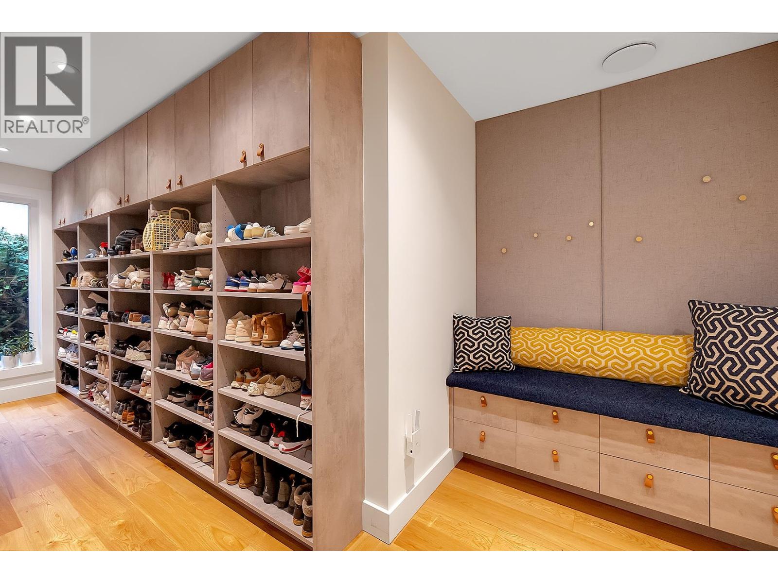 3706 Southridge Place Property Photo 8