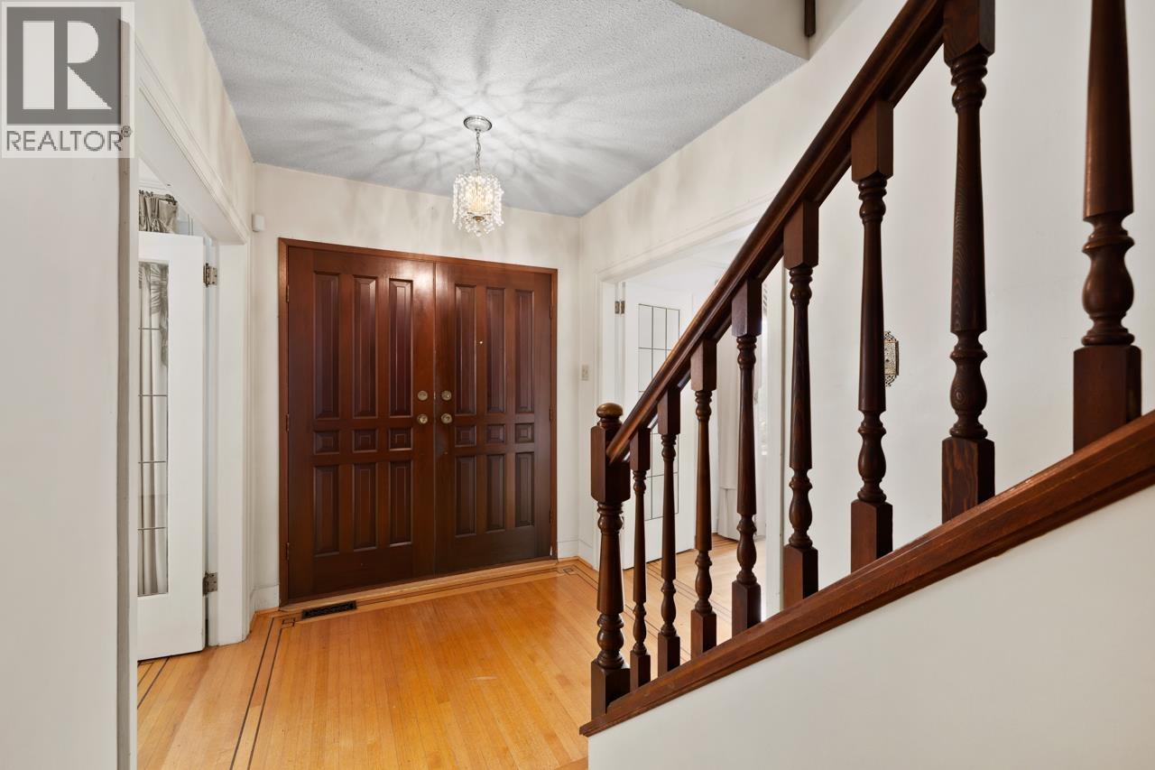 2676 West 33rd Avenue Property Photo 19