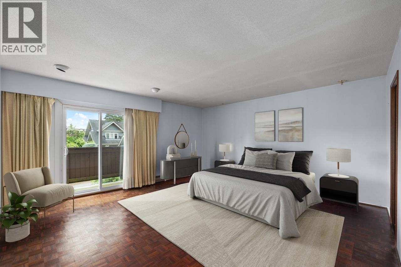 2676 West 33rd Avenue Property Photo 22