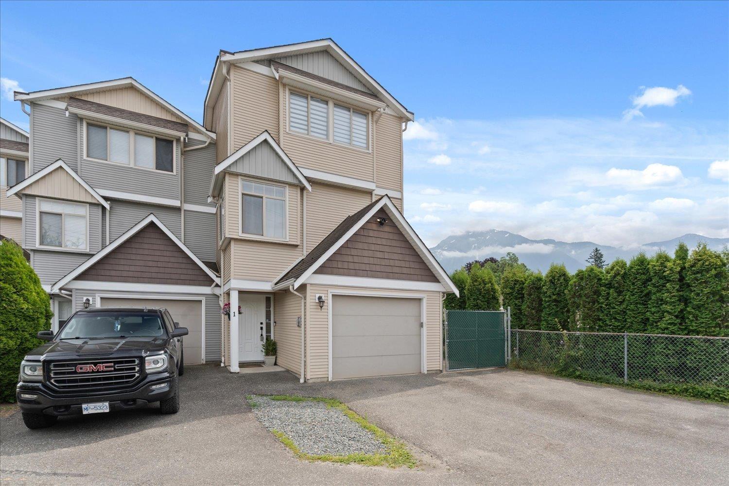 1 1802 Heath Road, Agassiz Property Photo 1
