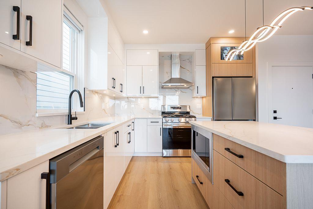 101 16693 16 AVENUE Property Photo 1