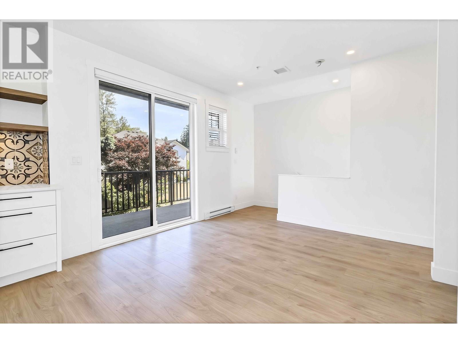 3 12018 237 Street Property Photo 8