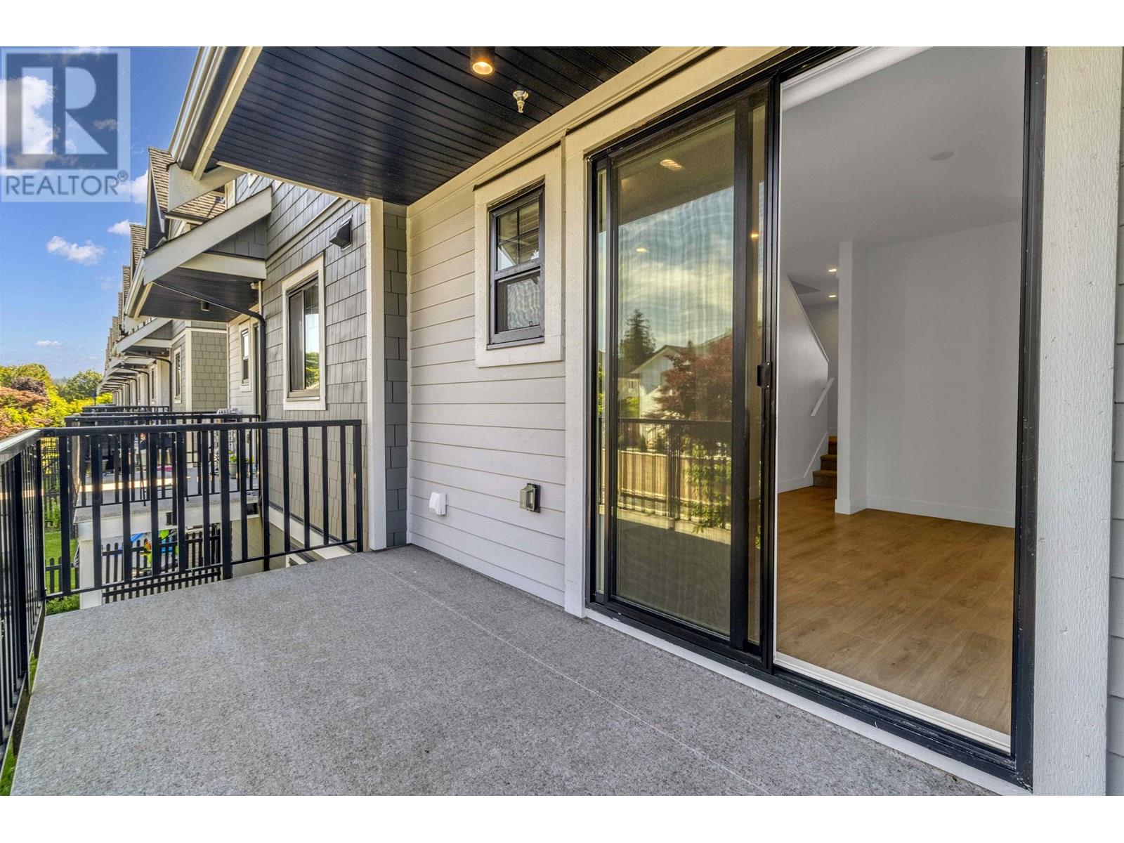 3 12018 237 Street Property Photo 14