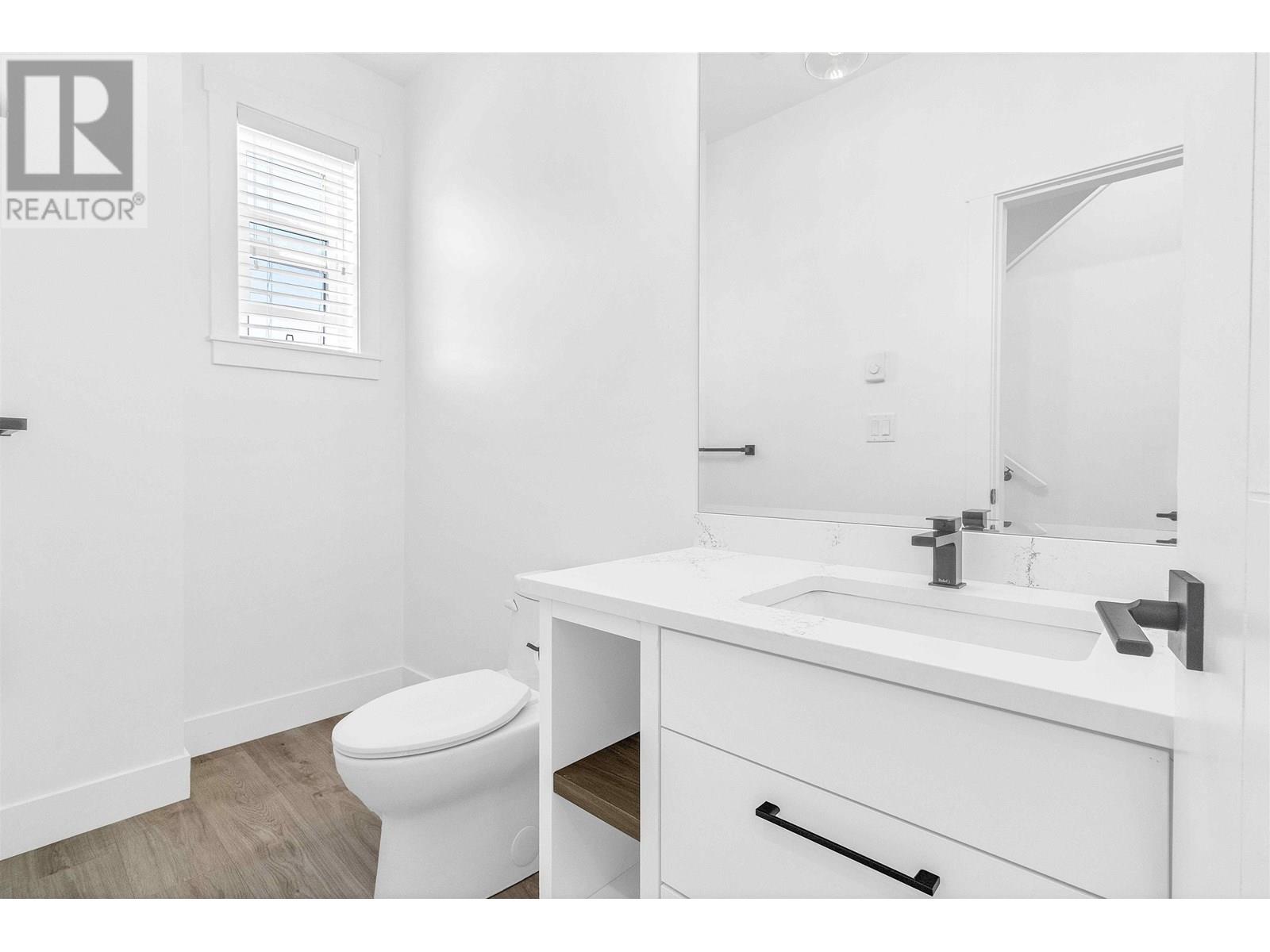 3 12018 237 Street Property Photo 16