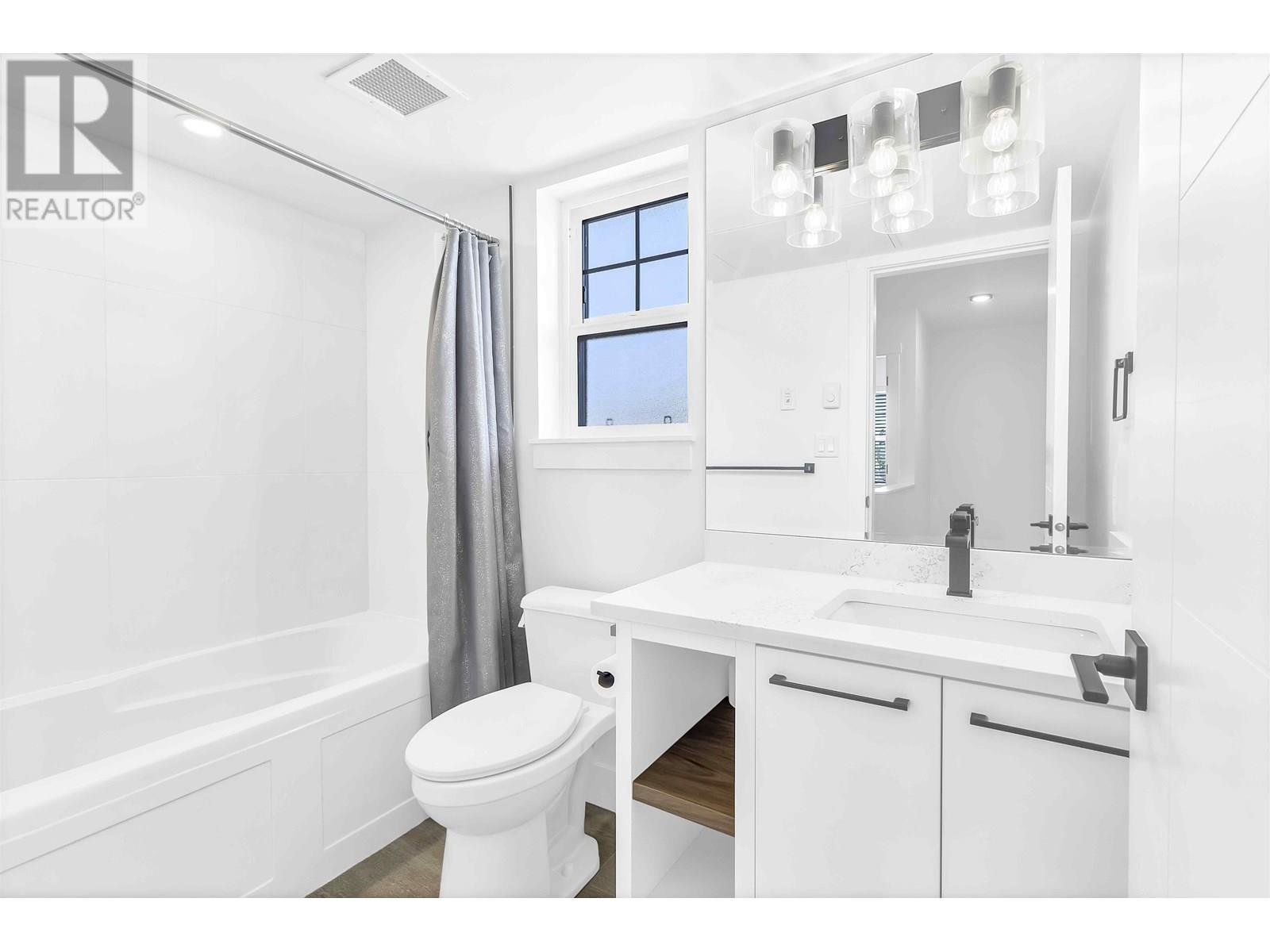 3 12018 237 Street Property Photo 17