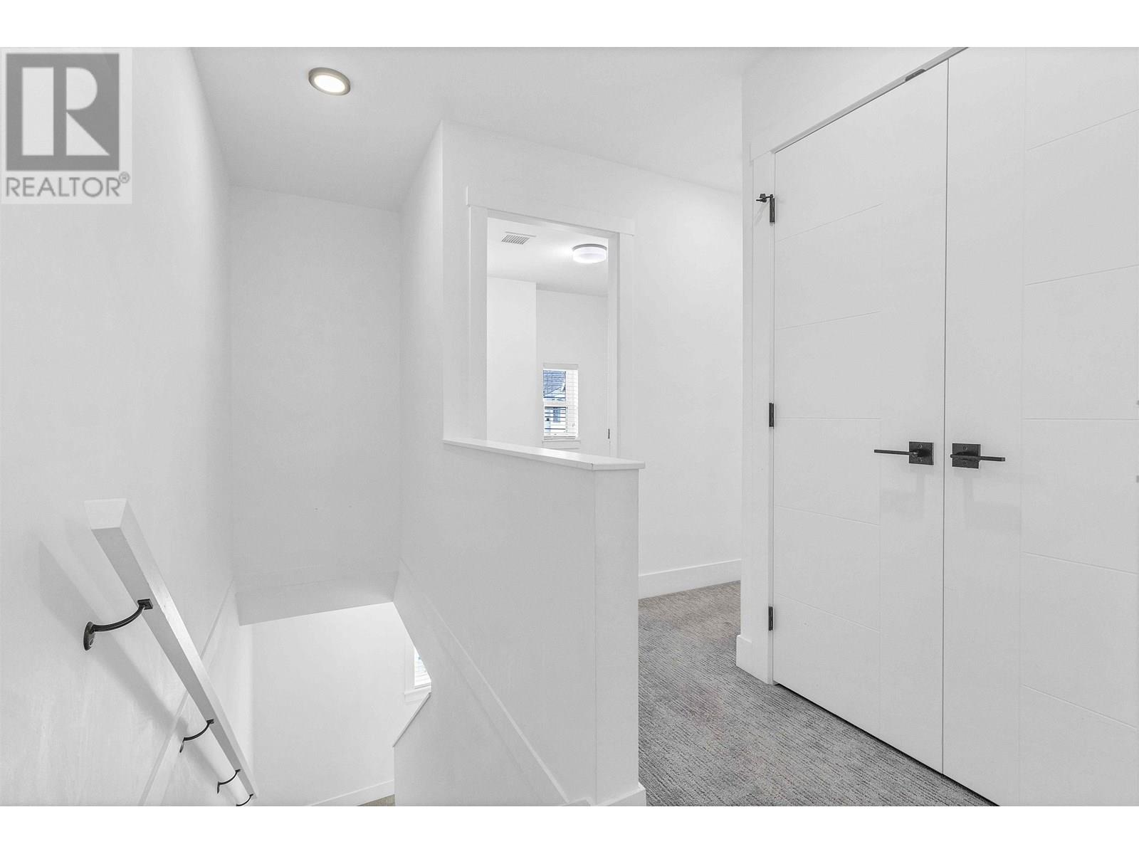 3 12018 237 Street Property Photo 19