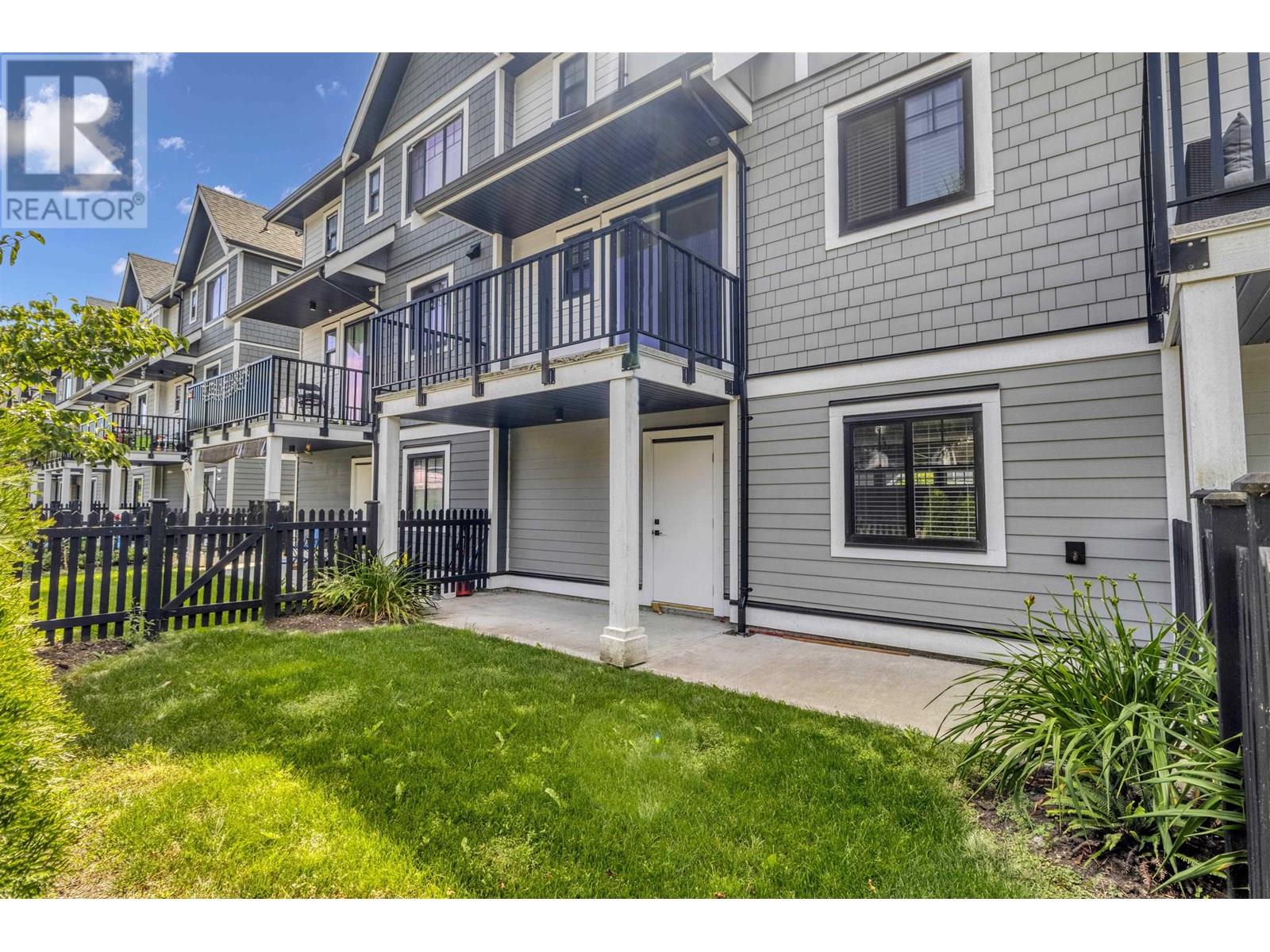 3 12018 237 Street Property Photo 31