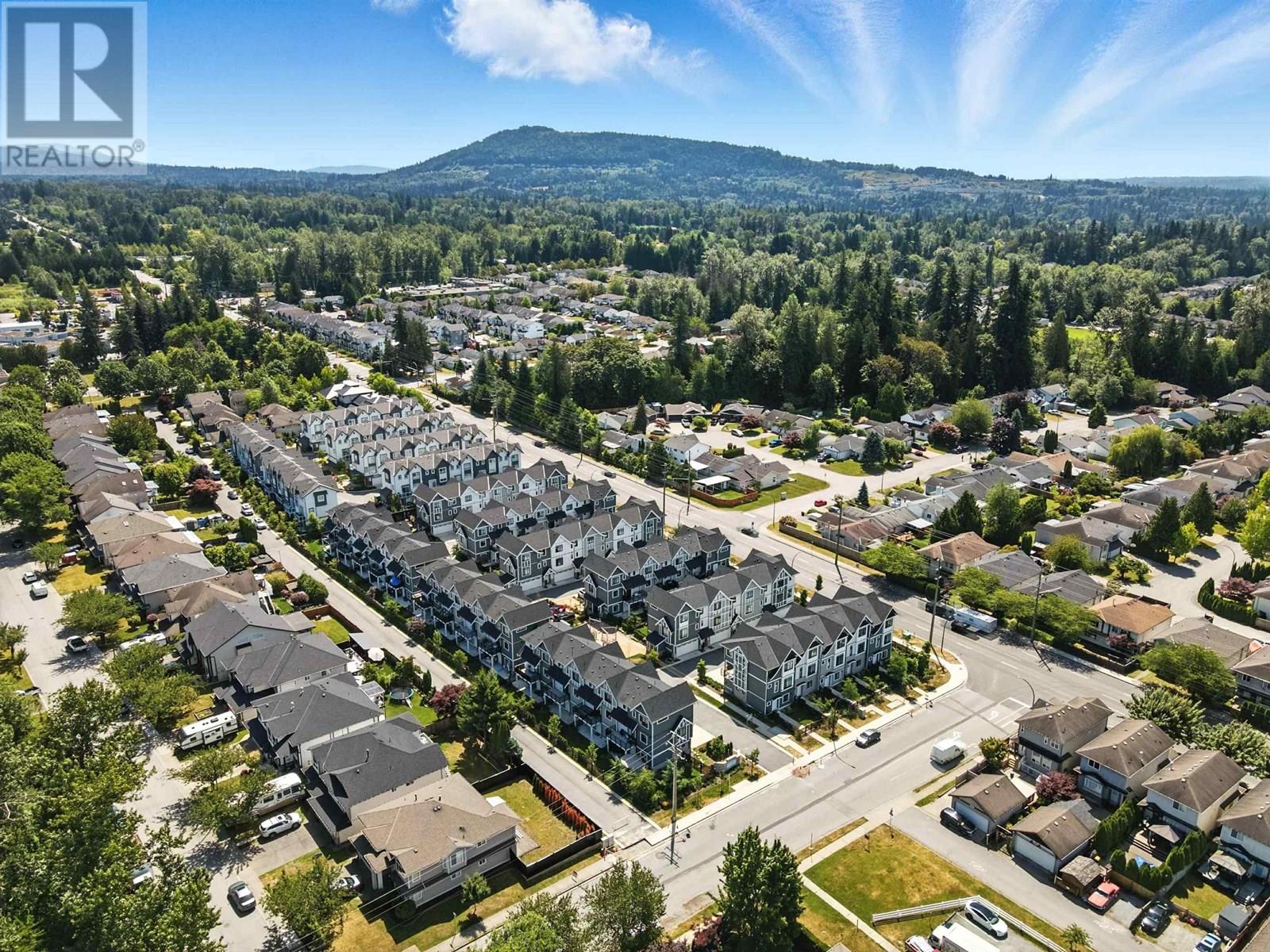 3 12018 237 Street Property Photo 34