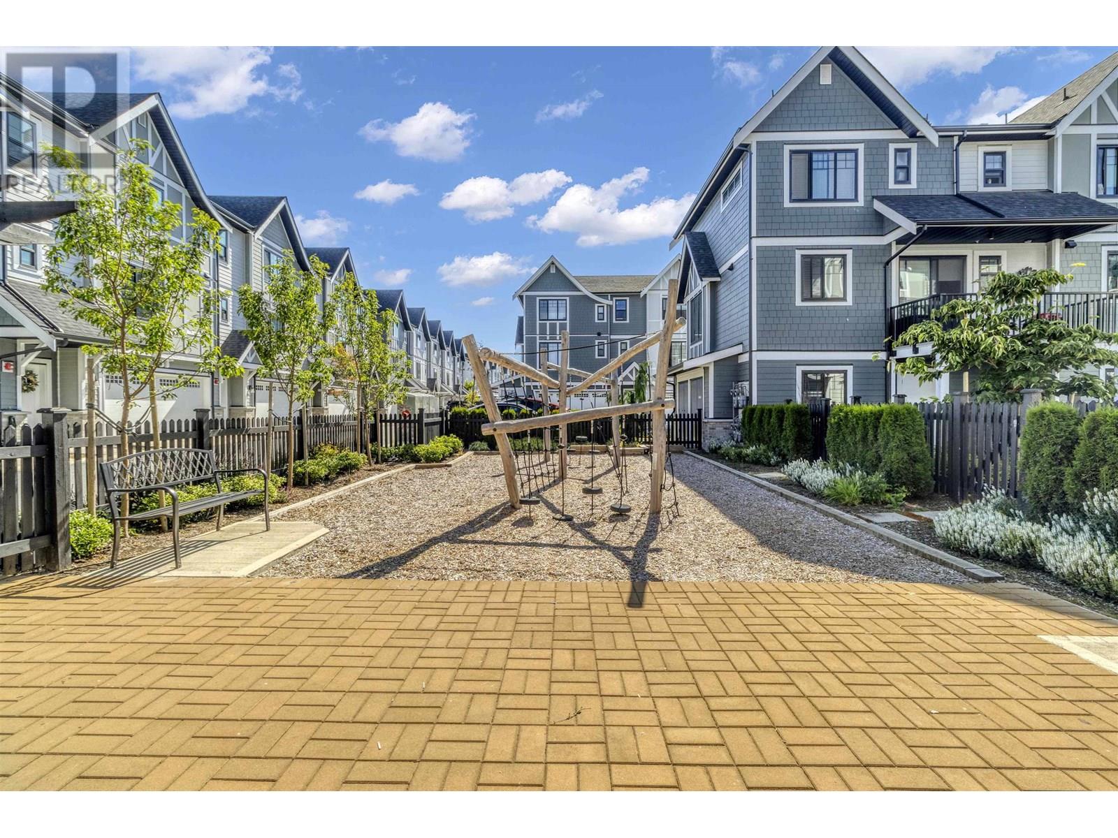 3 12018 237 Street Property Photo 37