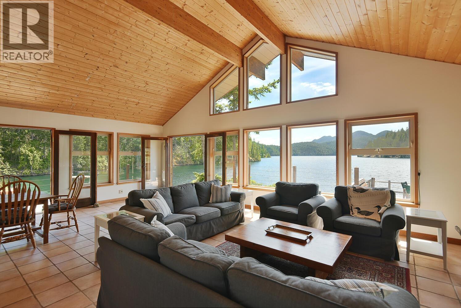 Dl 6692 West Lake Property Photo 10