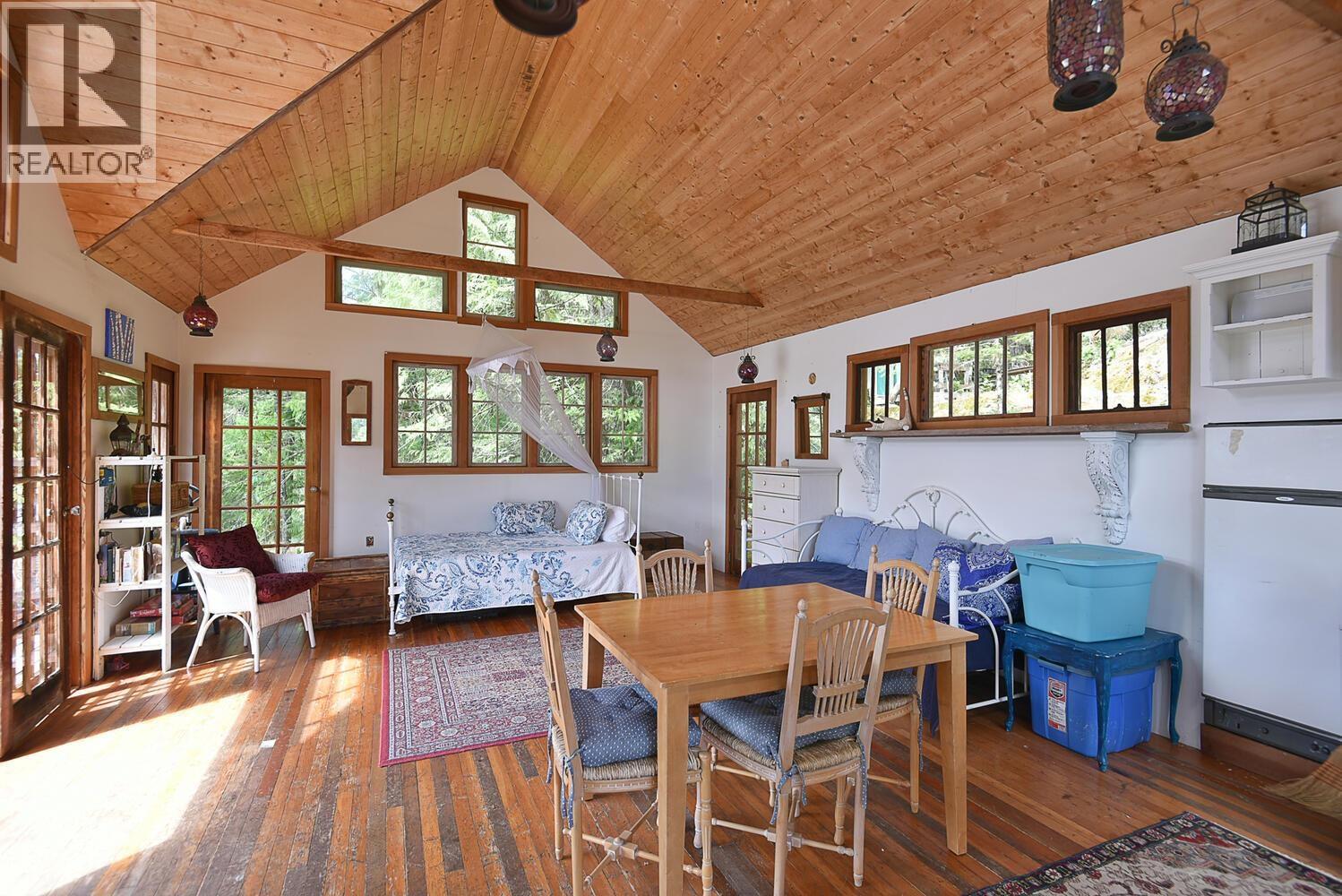 Dl 6692 West Lake Property Photo 33