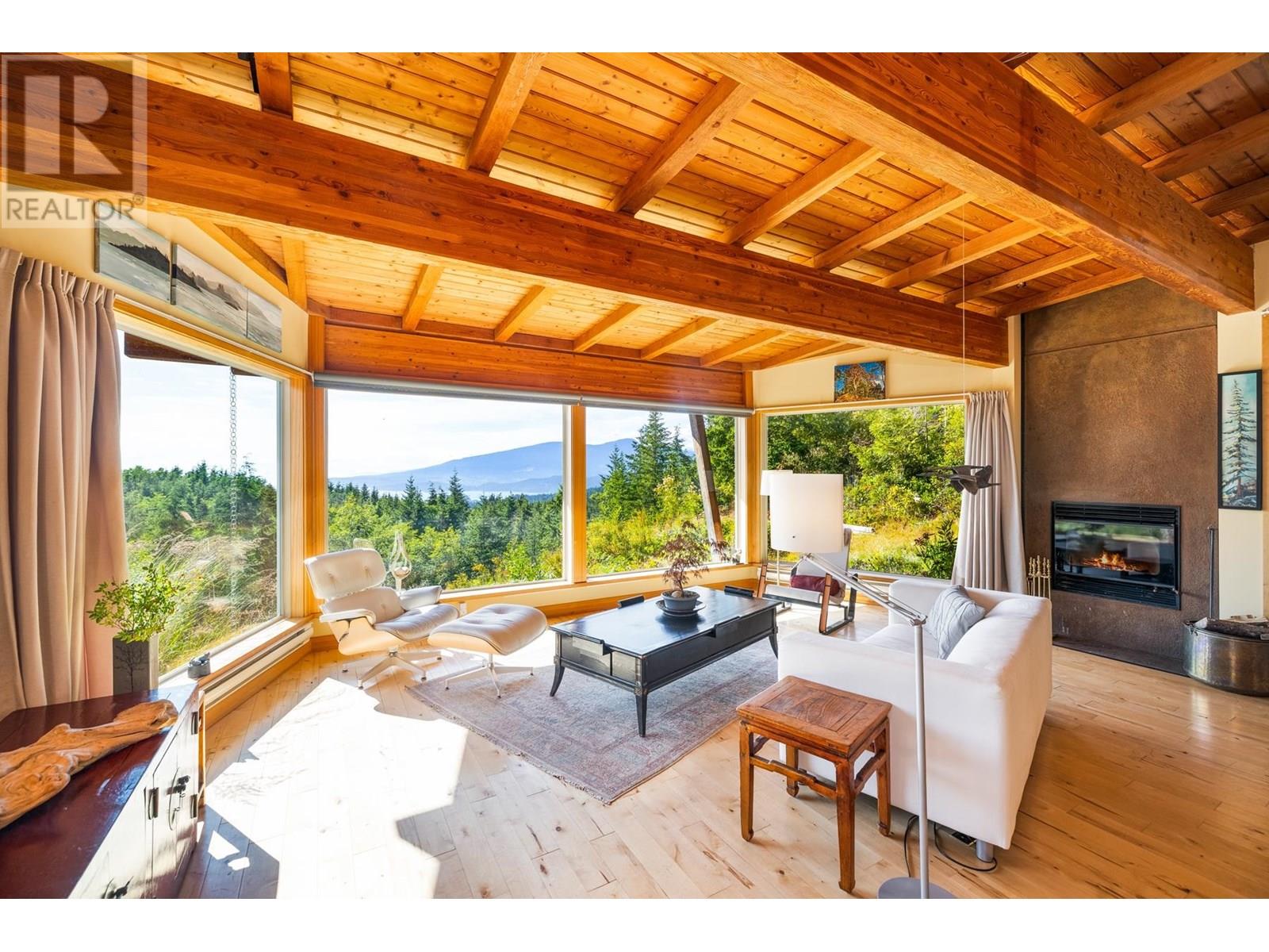 1301 Sunset Road Property Photo 1