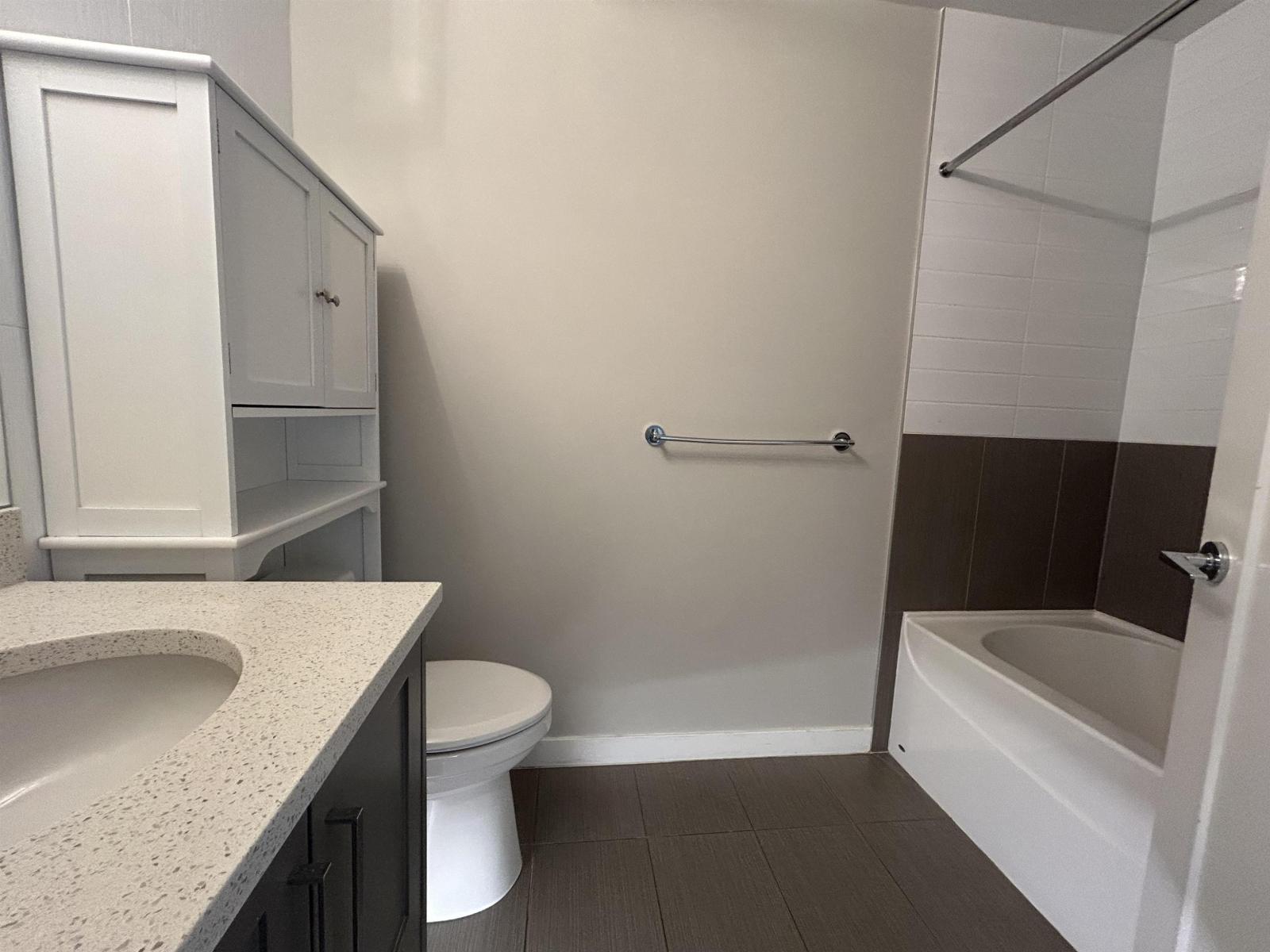 20211 66 #f308 Property Photo 13