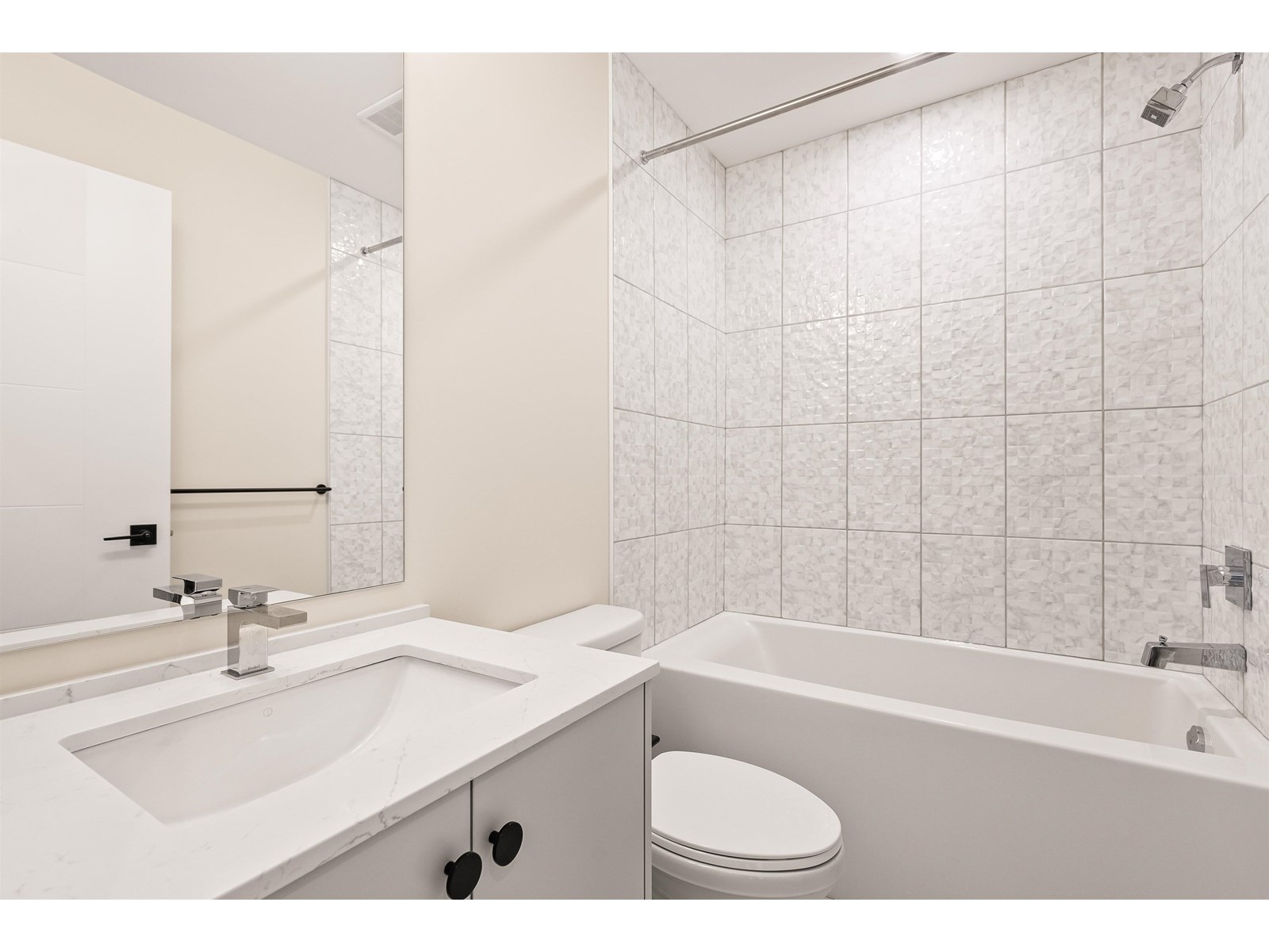 45497 Campus Drive #604 Property Photo 7